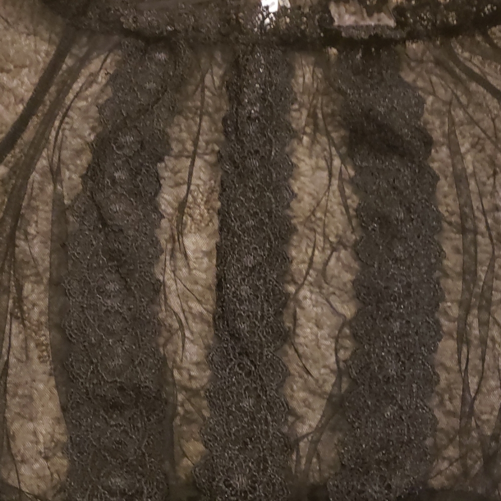 Clothes - Picture 2 of 3